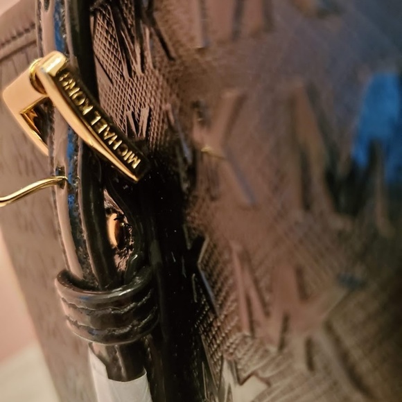 🔥👑🔥NWT Authentic Michael Kors MD Carry-All Tote - Picture 4 of 8